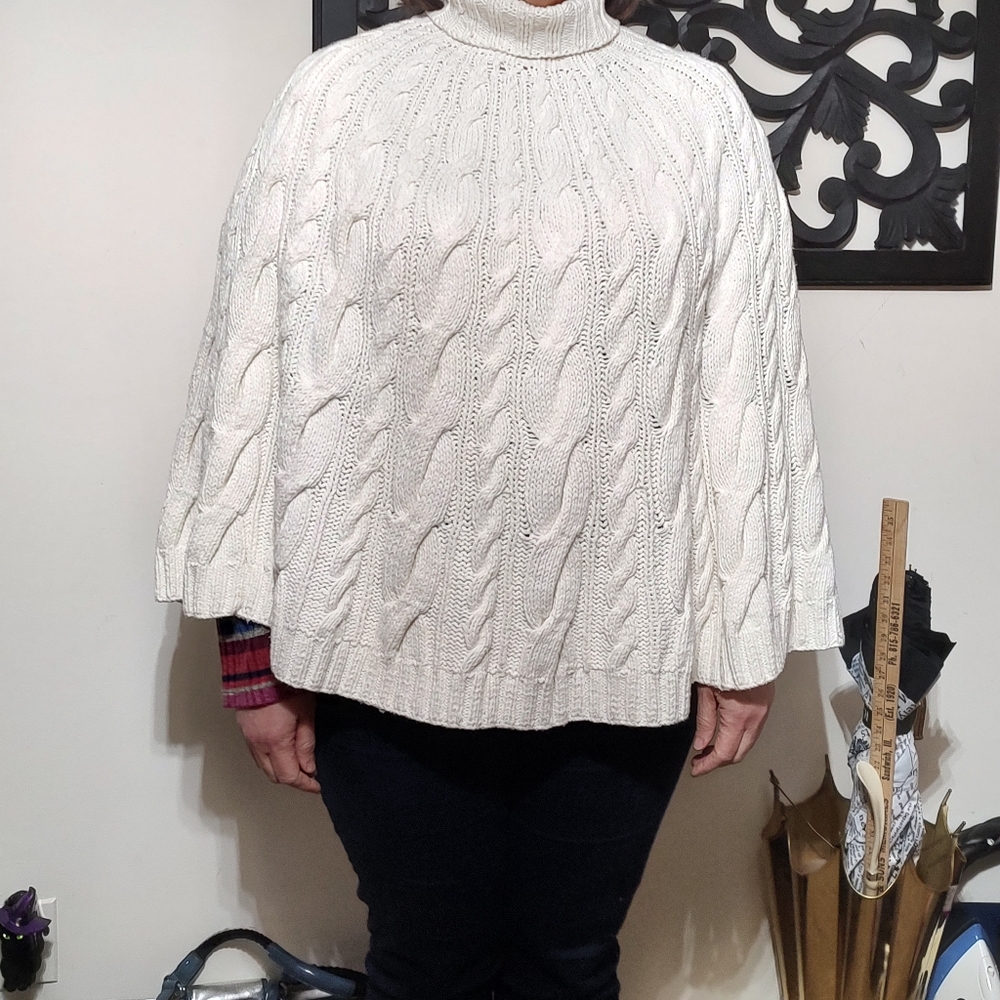 US Polo Cable Knit Cape